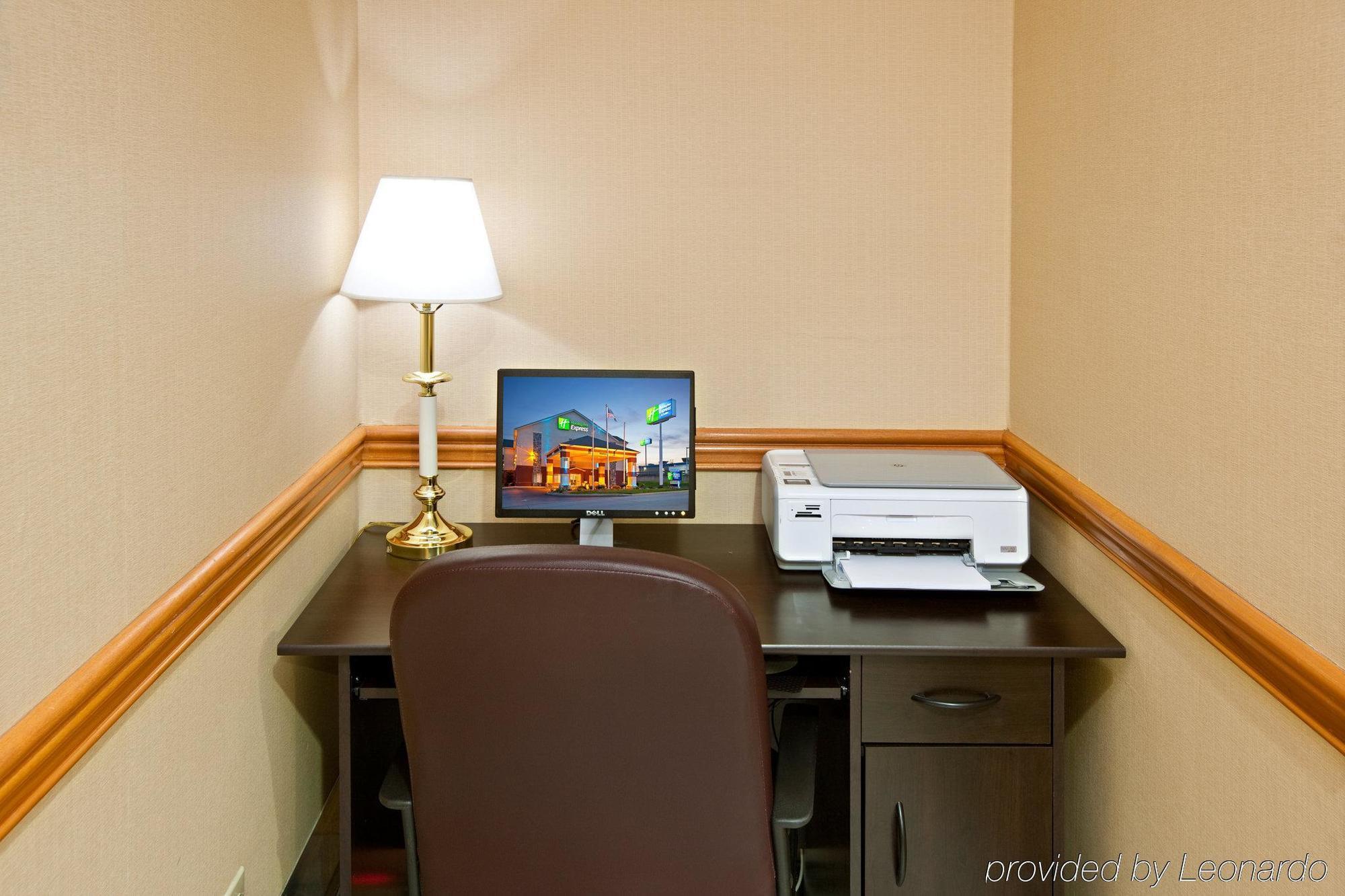 Holiday Inn Express & Suites Harrison By Ihg Удобства фото